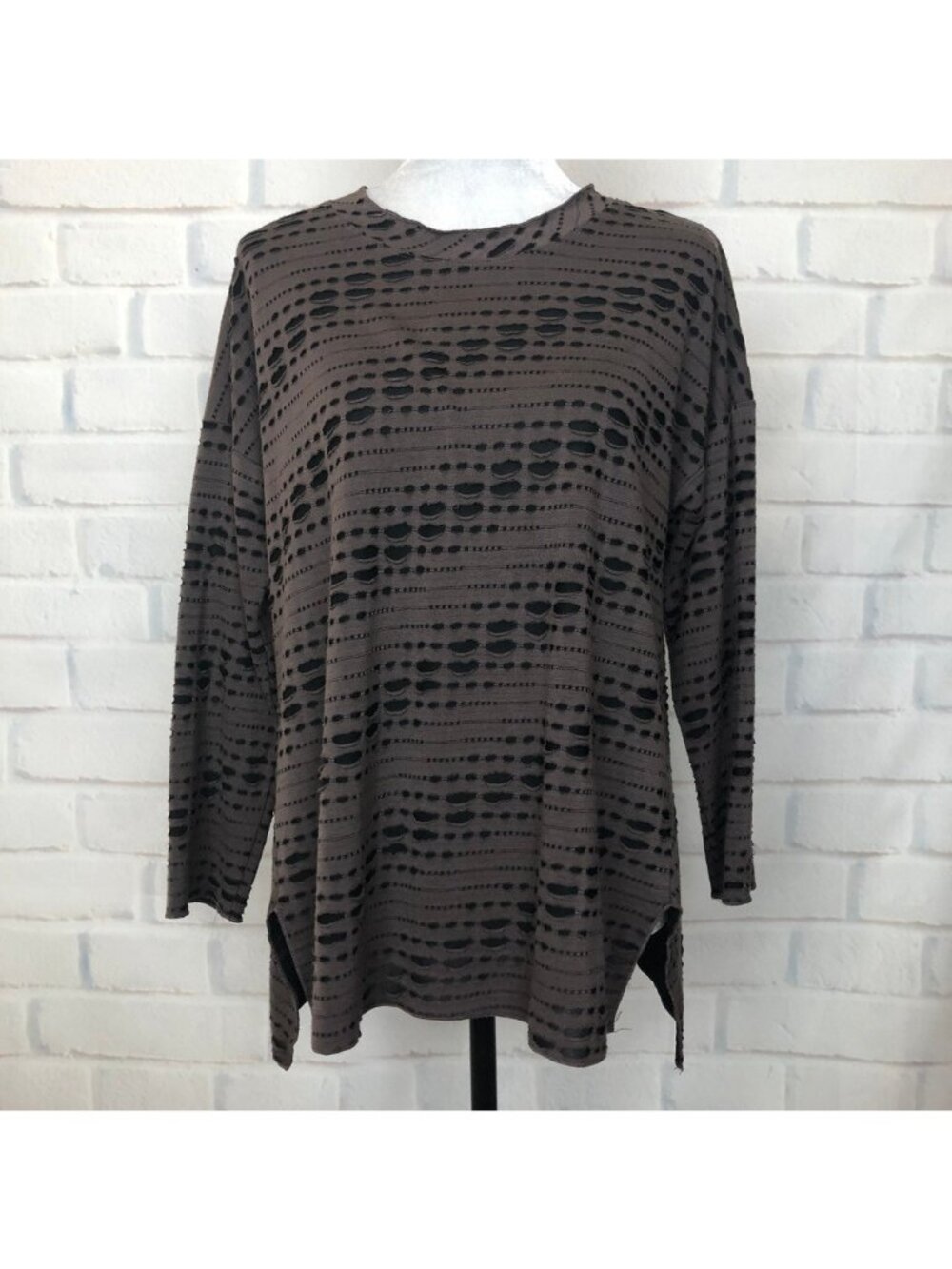 Comfy USA Brown Cut-Out Top Size S